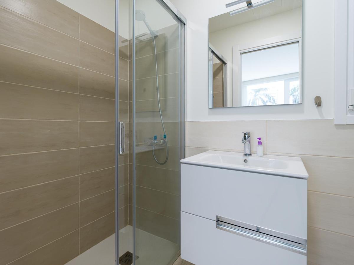 Homeforguest Modern Apartment In Las Canteras With Parking Las Palmas de Gran Canaria Luaran gambar